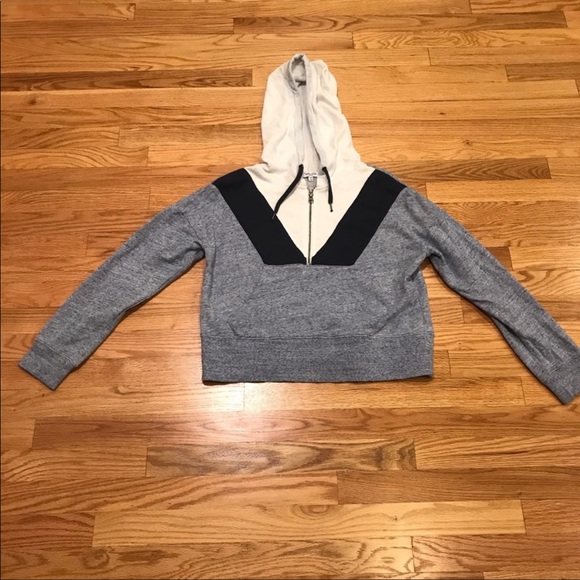 Splendid cropped zip sweatshirt - size small - Picture 2 of 8